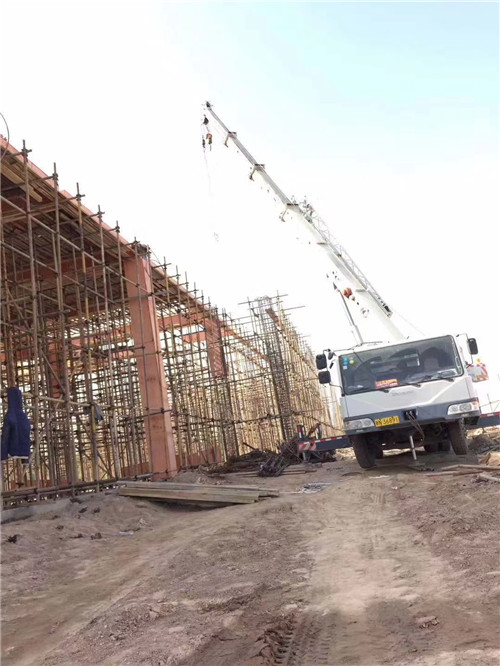 靖边县吊车作业的安全注意事项有哪些？